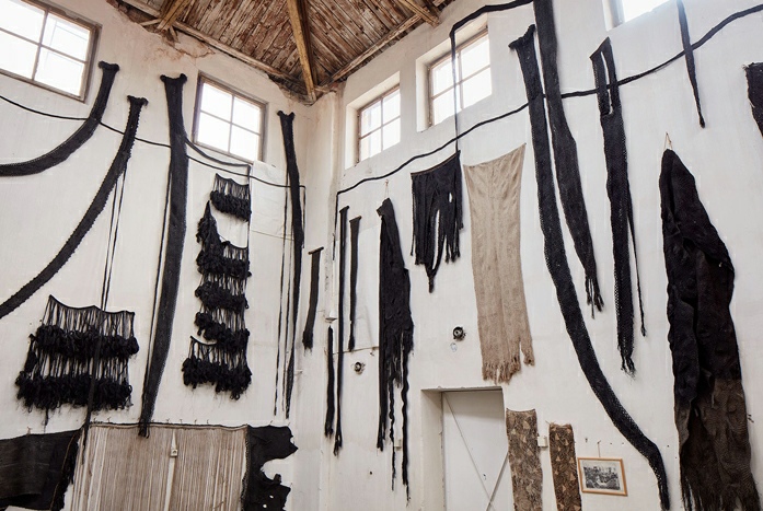 Ana Lupas,&nbsp;Prapori, 1961–1964&nbsp;(Funeral Flags). Studio view. Photo: © Carlo Favero.